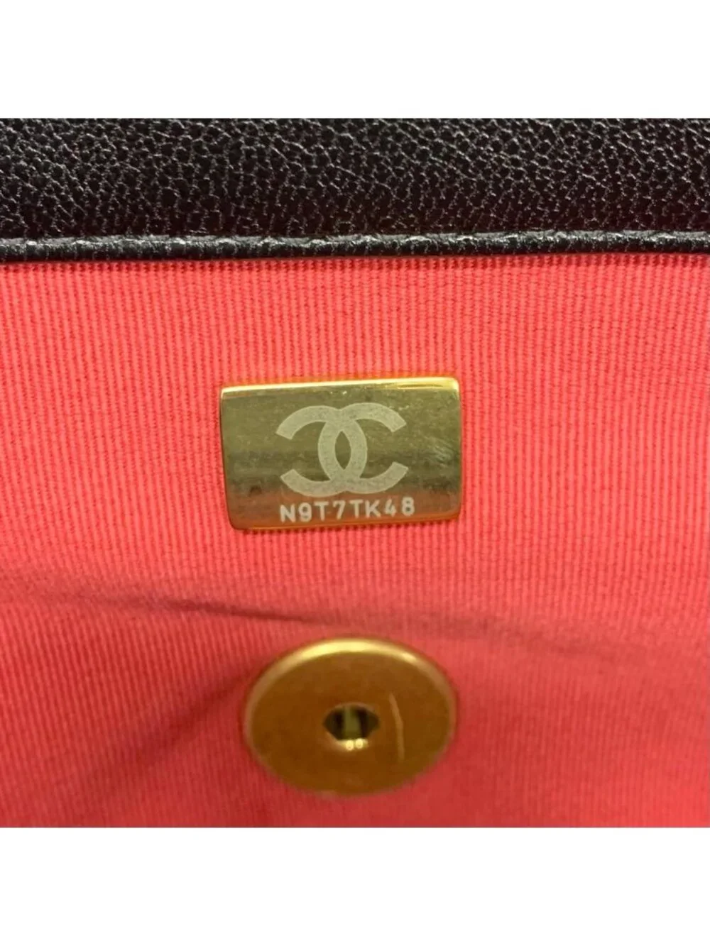 Chanel 19 CC Logo Ta on Rock Chain on Shoulder Bag